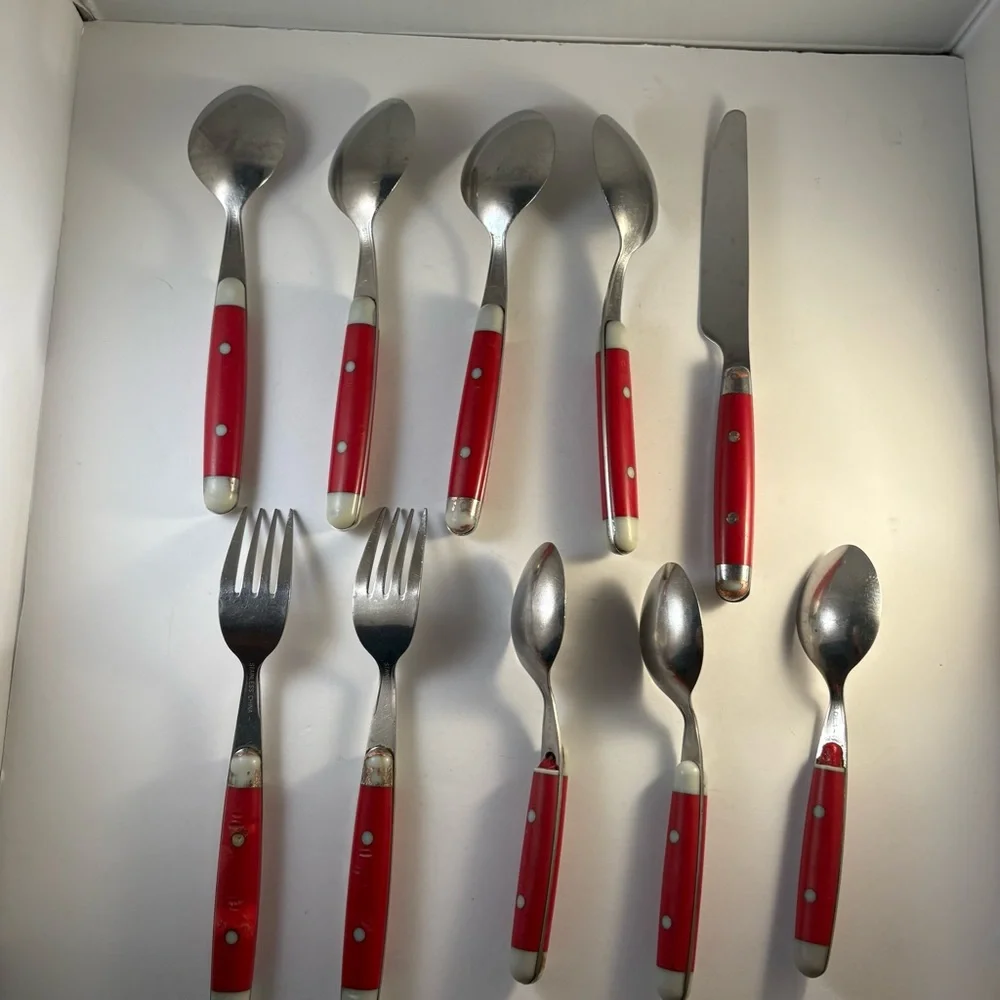 10 Red Riveted Plastic‎ Handle Stainless Flatware Spoons Forks Knife